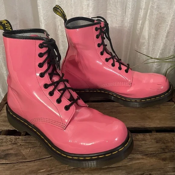 Dr. Martens Patent Pink Leather Lace-Up Boots 1460W. Size 11 - Picture 7 of 10